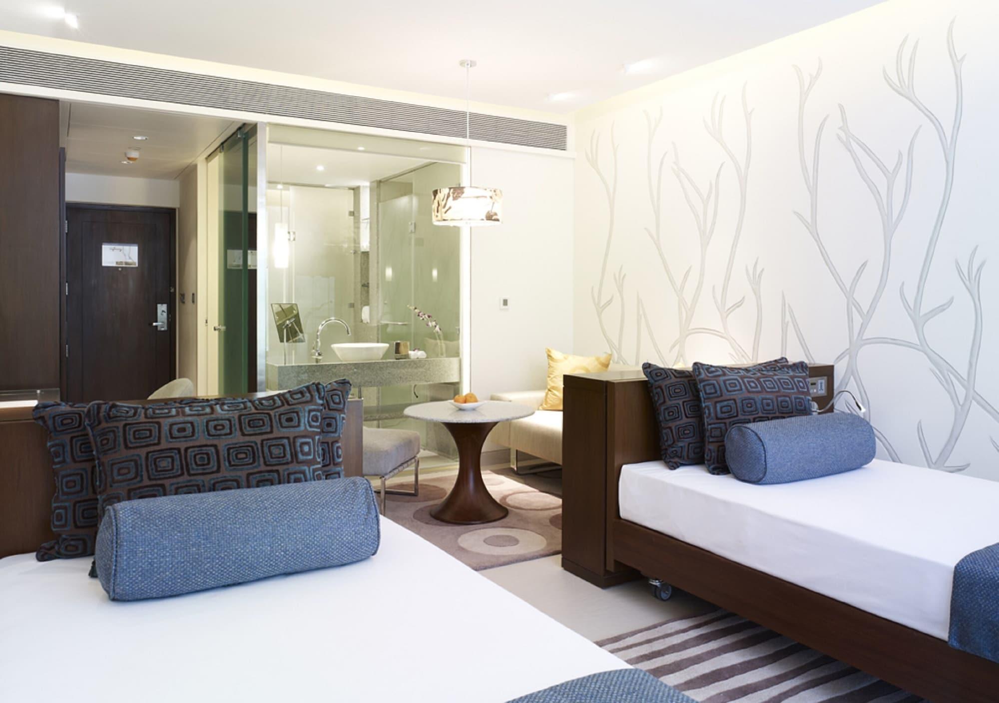 Hotel Taj Yeshwantpur Bengaluru Exteriér fotografie A room at the Park