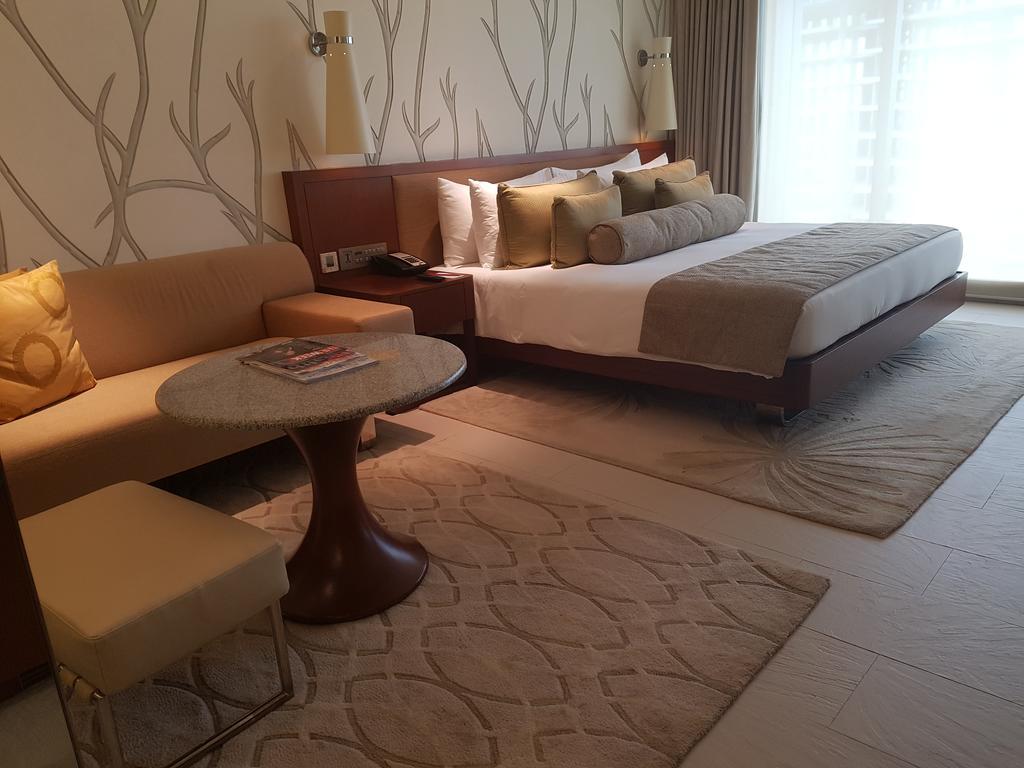 Hotel Taj Yeshwantpur Bengaluru Exteriér fotografie A room at the hotel